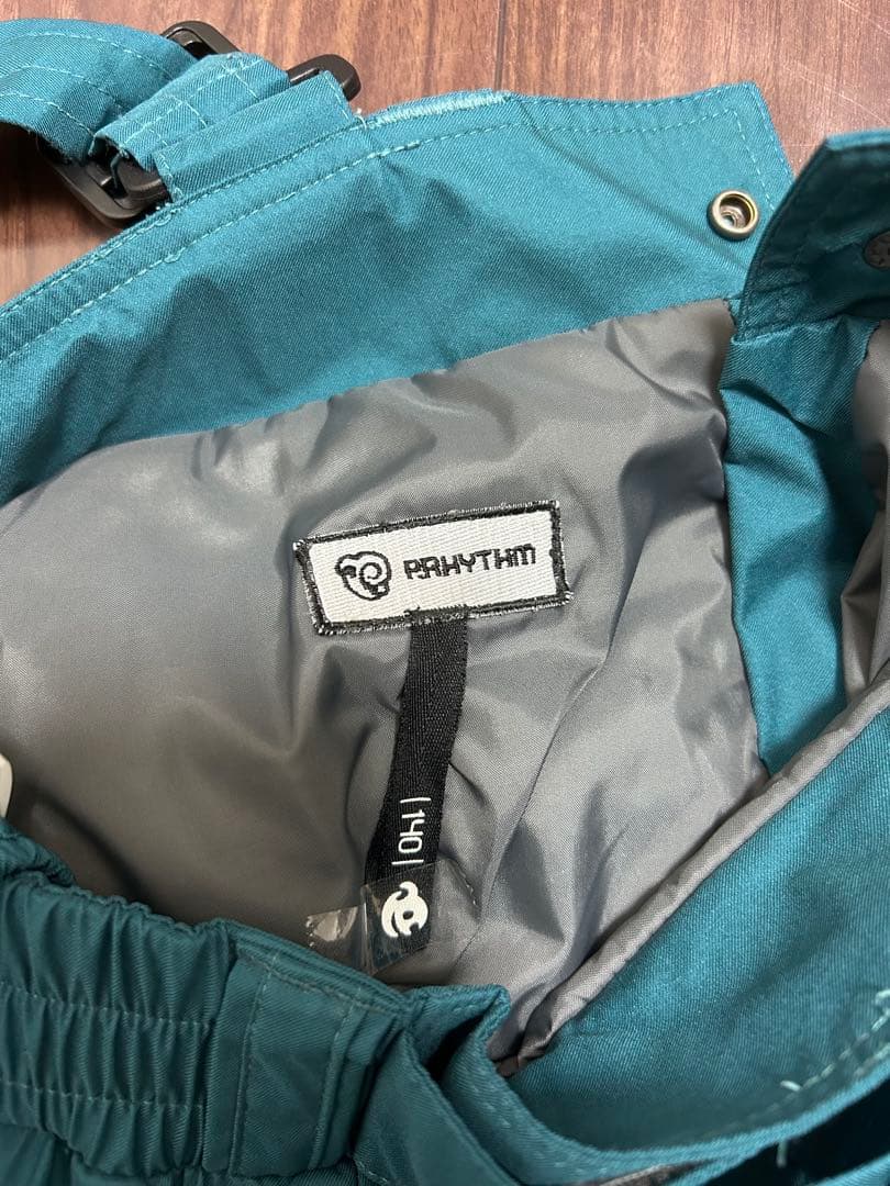 最終お値下げ！P.RHYTHM プリズム スノーボードウェア キッズ 140