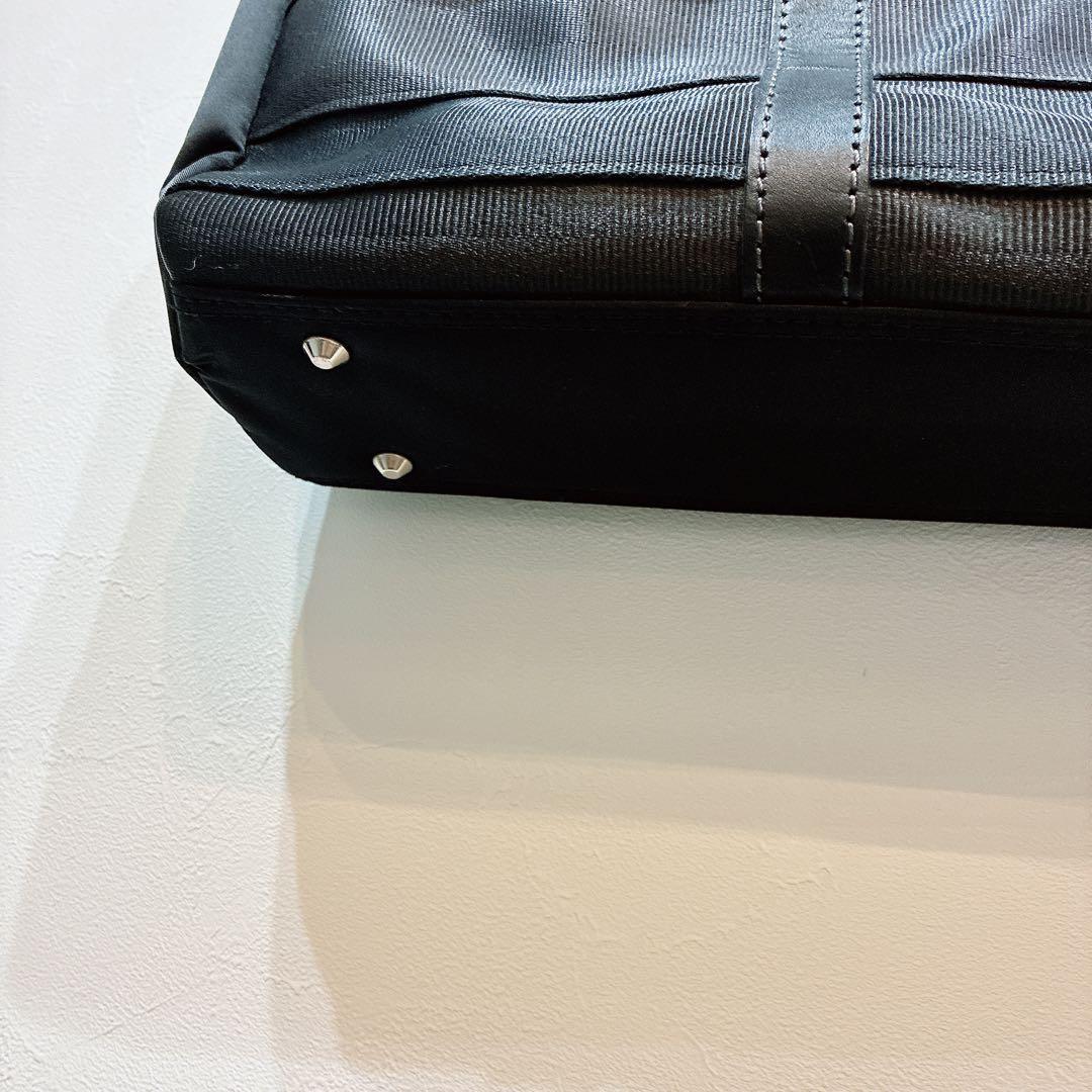 美品 COOL CAT シートベルト 2WAYビジネスバッグ