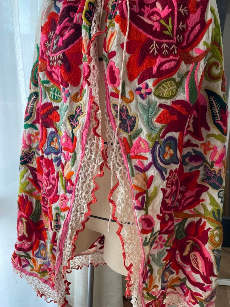 vintageクロアチア刺繍 ポンチョ 刺繍 vintage