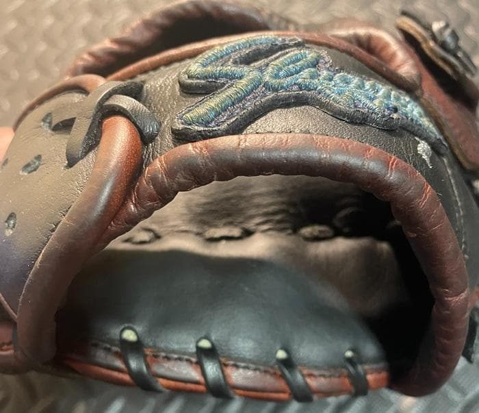 有*吉様 久保田スラッガー 軟式　内野手　オーダー　グローブ　即日配送　磯貝流型