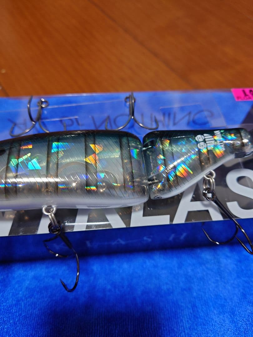 タイニークラッシュ　バッタマンギル