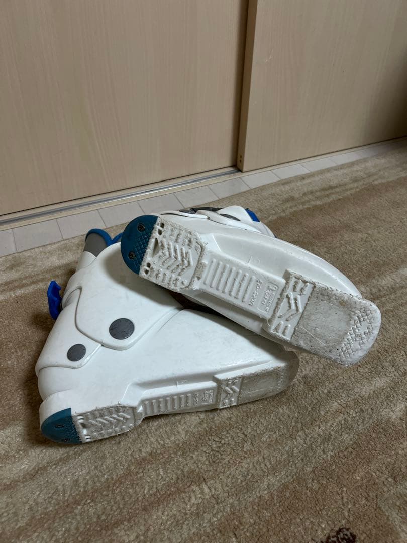 ロシニョールキッズ用スキー板120cmブーツ22cmストック70/105cm