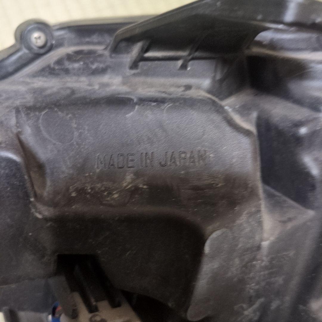 86 前期純正ヘッドライト左右中古　zn6 hid　バラスト付