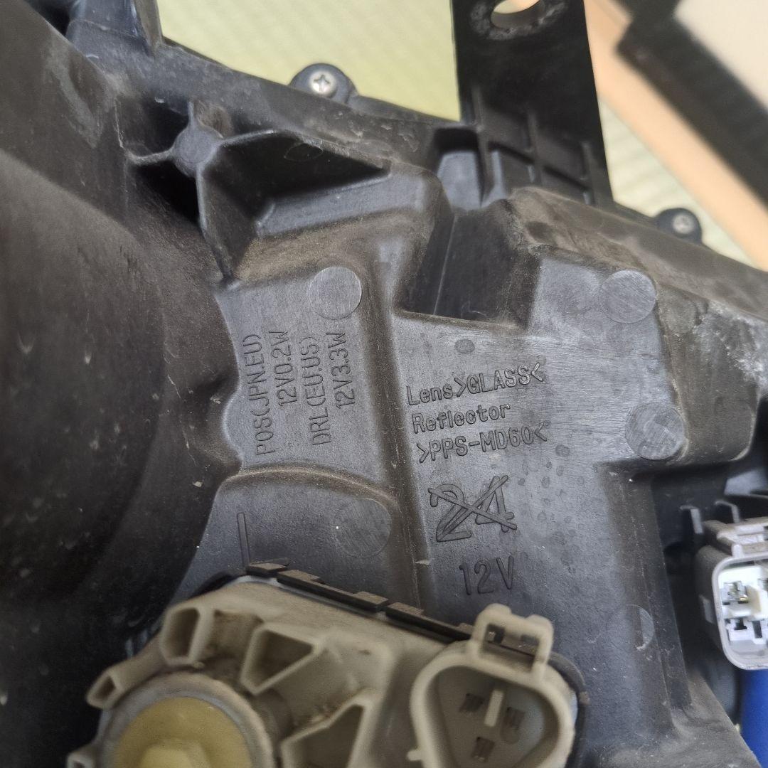 86 前期純正ヘッドライト左右中古　zn6 hid　バラスト付