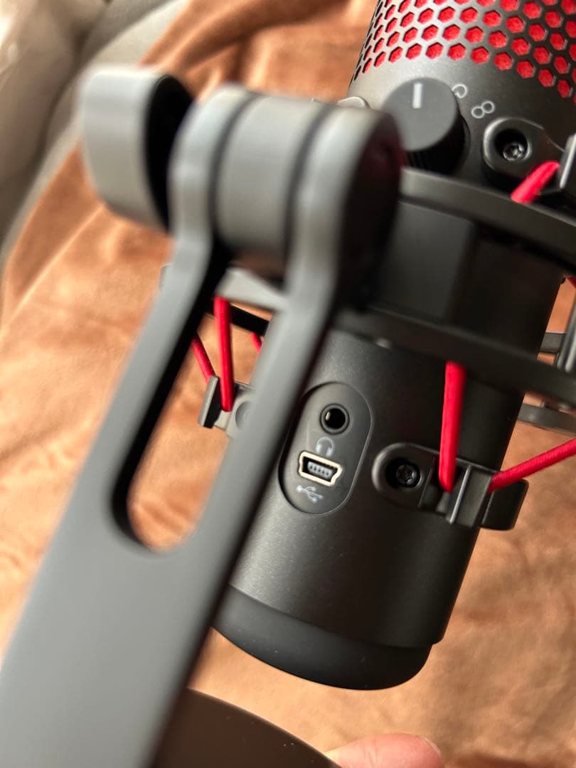 HyperX QuadCast スタンドアロンマイク 付属品完備