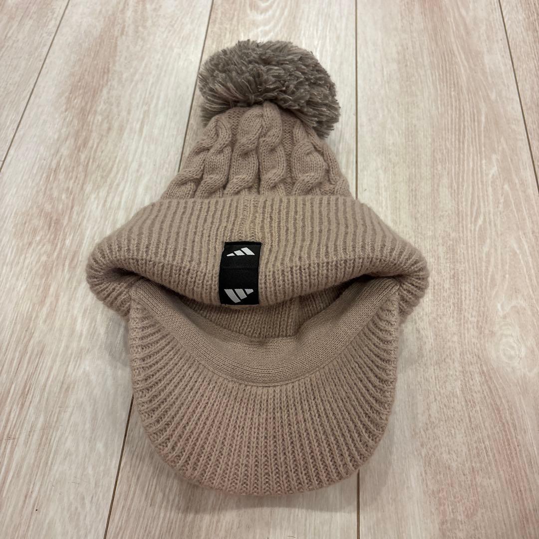 adidas レディース　トップス　バイザー　ニット帽　最終SALEです！