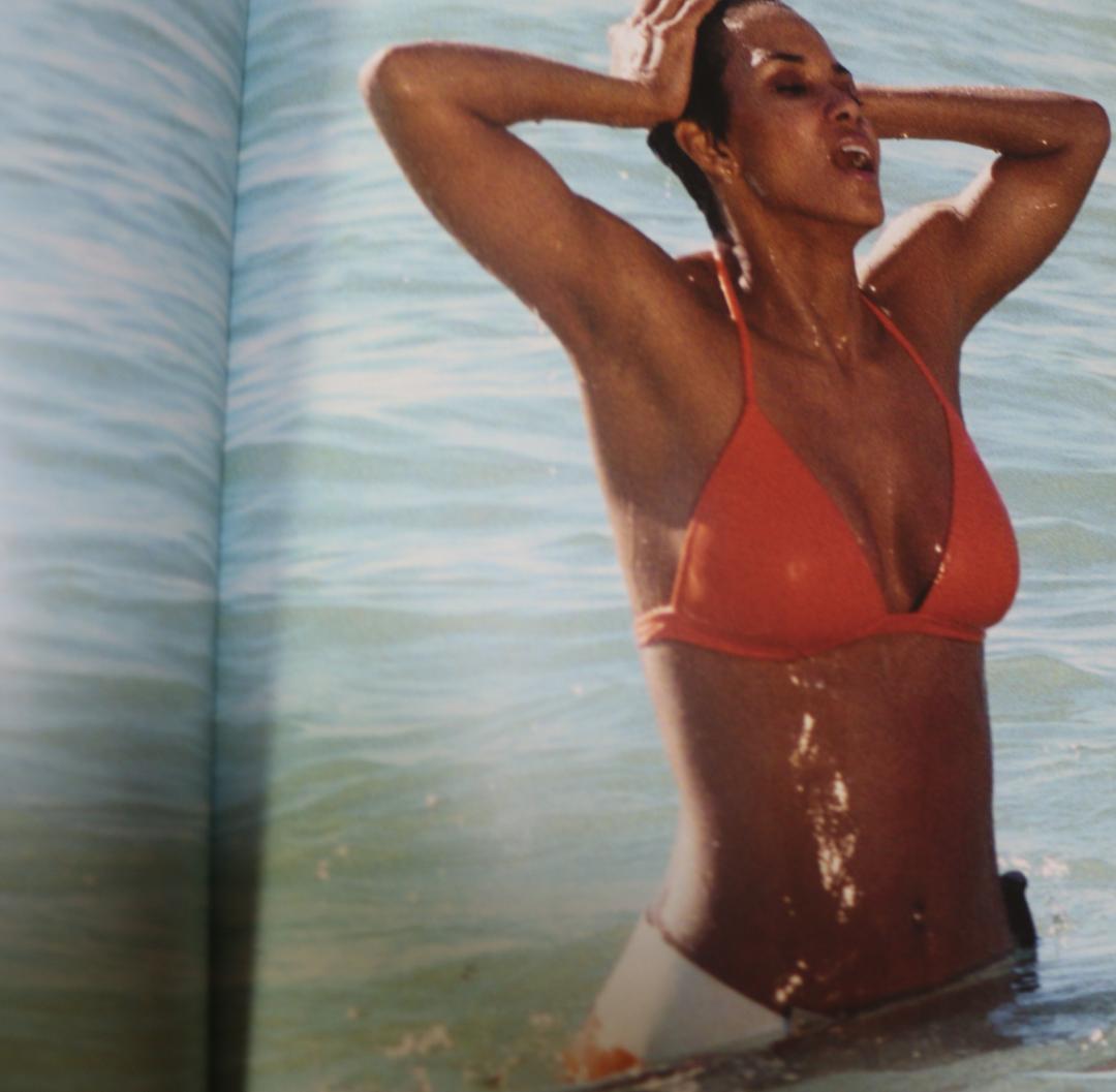 BOND ON SET(007／ダイ・アナザー・デーのメイキング本) 英語版