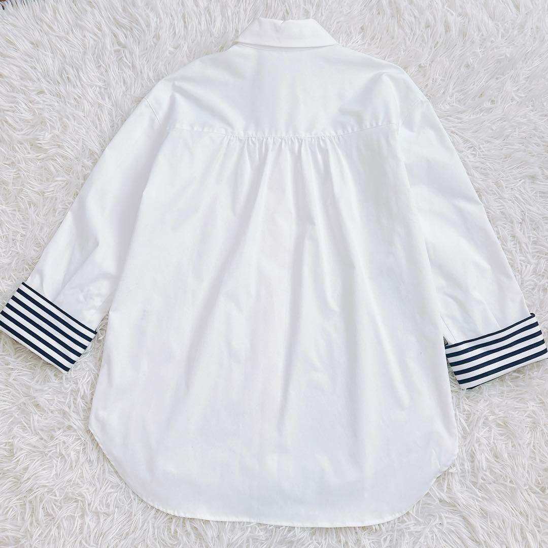 ジェンヌ　カフス　白シャツ　ブラウス　ストライプ　金ボタン　ゆったり　M