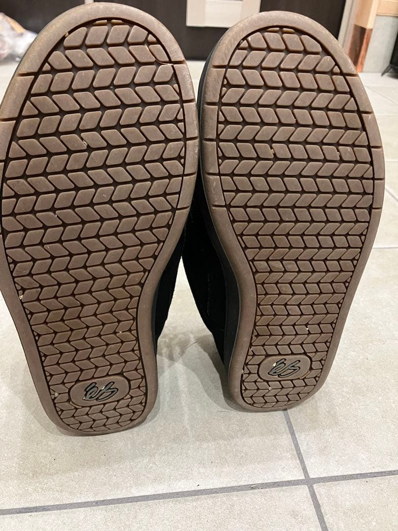 es スケートボードシューズ