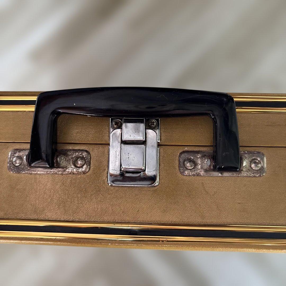 初代ファミコンアタッシュケース（レア）