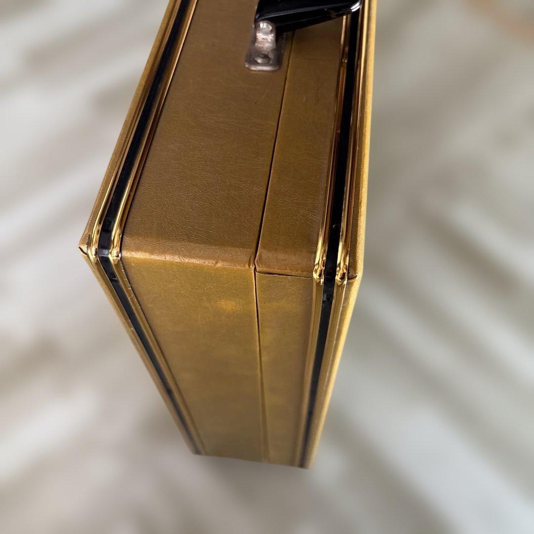 初代ファミコンアタッシュケース（レア）