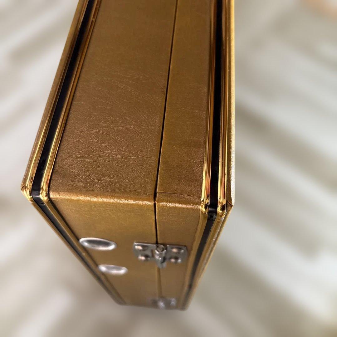 初代ファミコンアタッシュケース（レア）