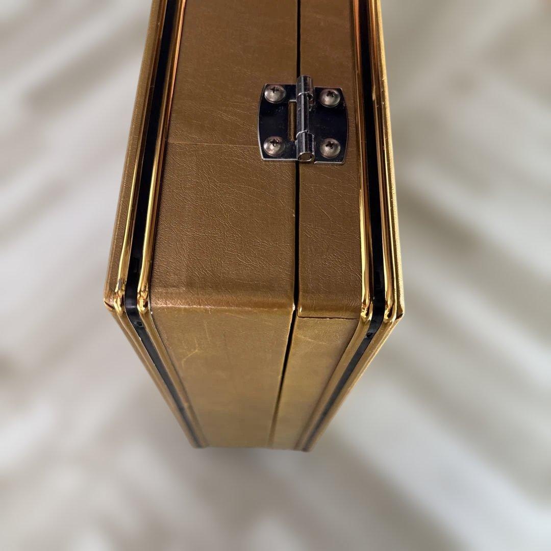 初代ファミコンアタッシュケース（レア）