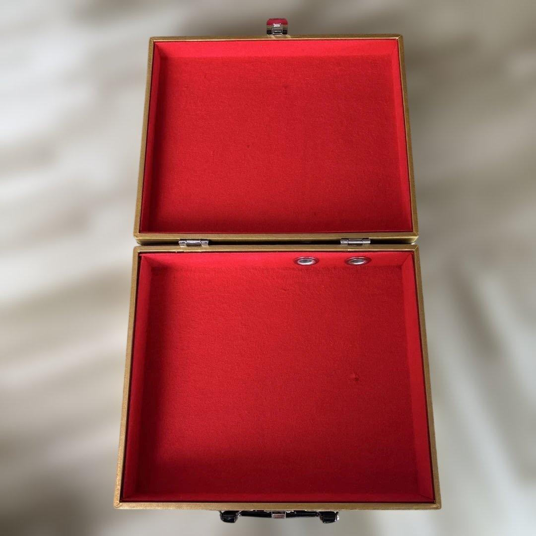 初代ファミコンアタッシュケース（レア）