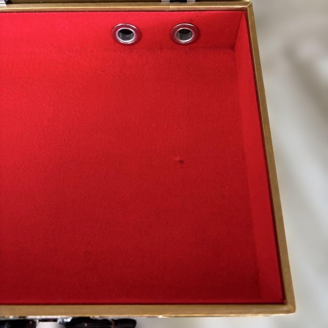 初代ファミコンアタッシュケース（レア）