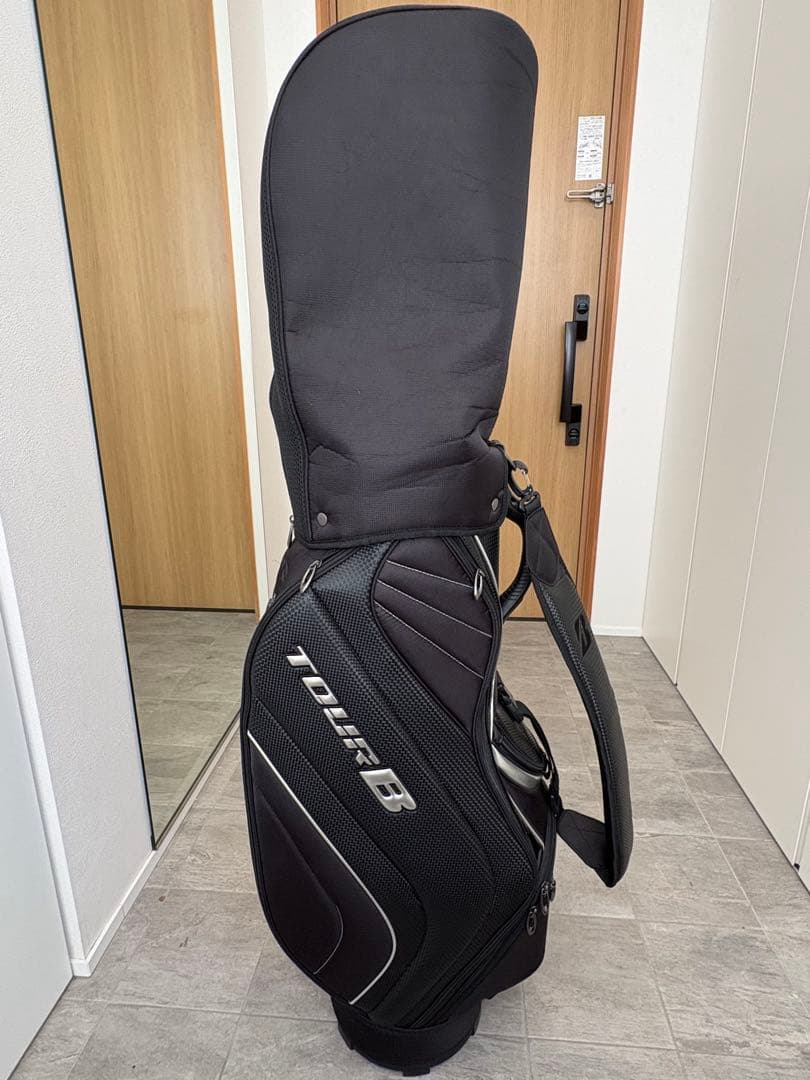 TOUR B ゴルフバッグ ブラック　フードあり