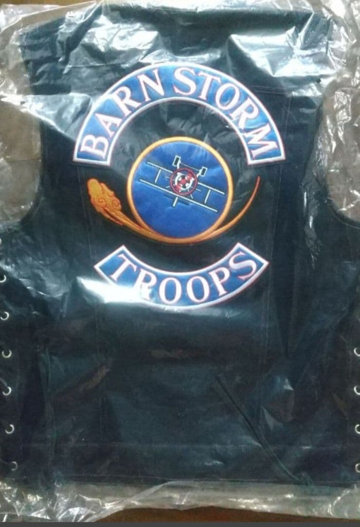 バーンストームトゥルップス Gベスト カドヤ ソリッドバイカーズベスト