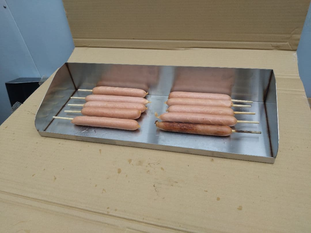 新品 幅450 ミニ鉄板 フチ付 バーベキュー ソロキャンプ 焼鳥機に乗ります