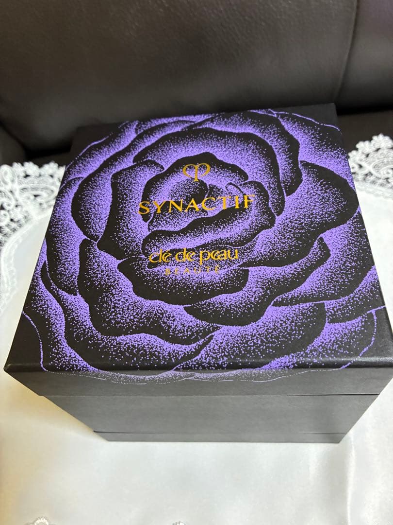 クレドポーボーテ シナクティフサボンn 40g特製サイズ＆タオル新品未使用