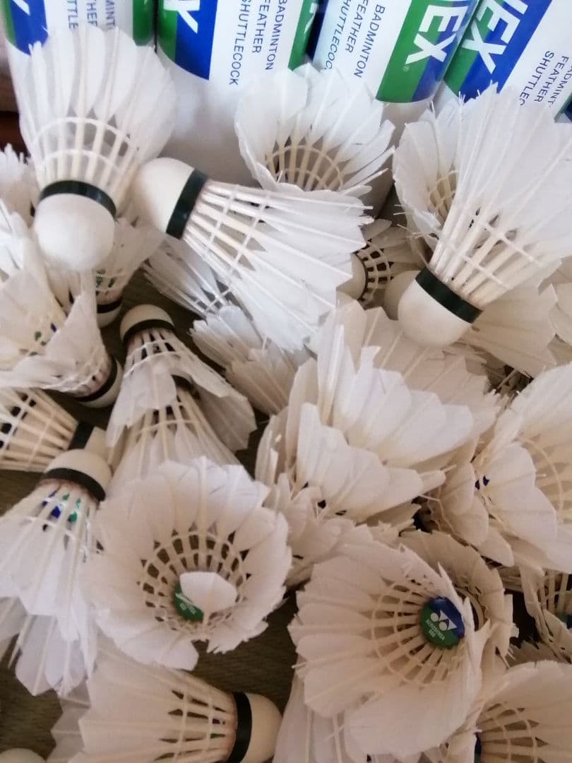 バドミントン　エアロセンサ600 ノック用　中古使用済みシャトル