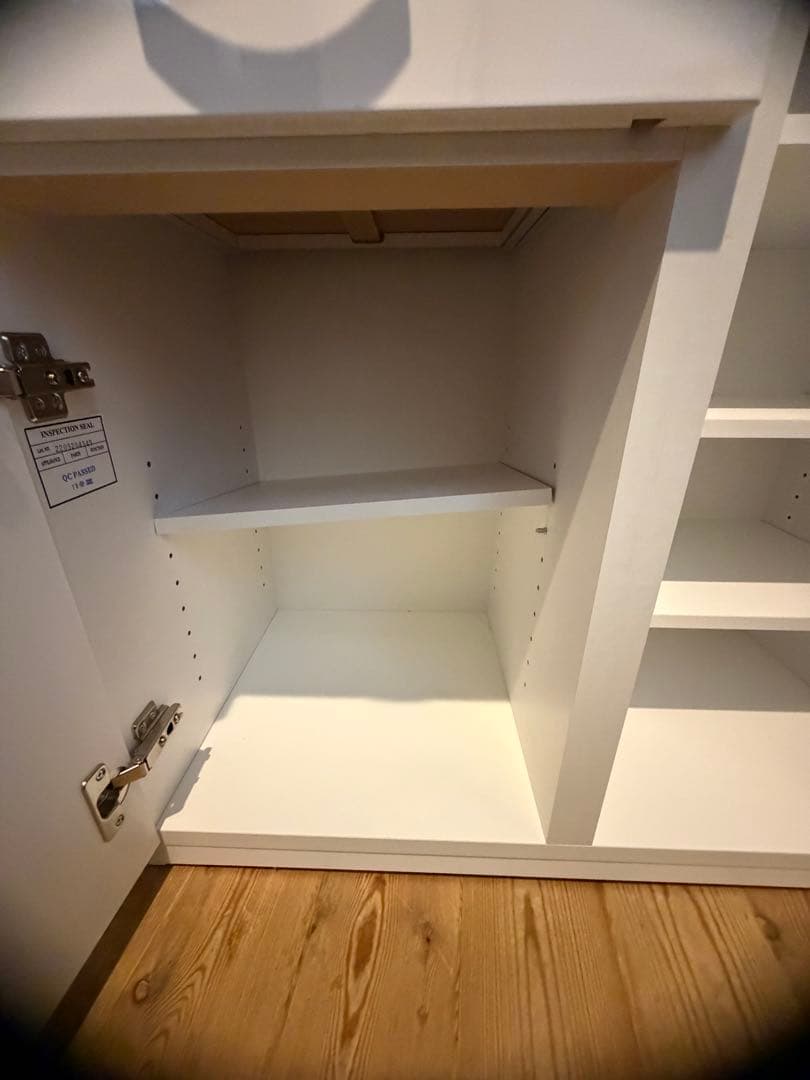 早い者勝ち‼️送料込‼️ニトリ　レンジボード 食器棚　コンセント付き　スライド付　白