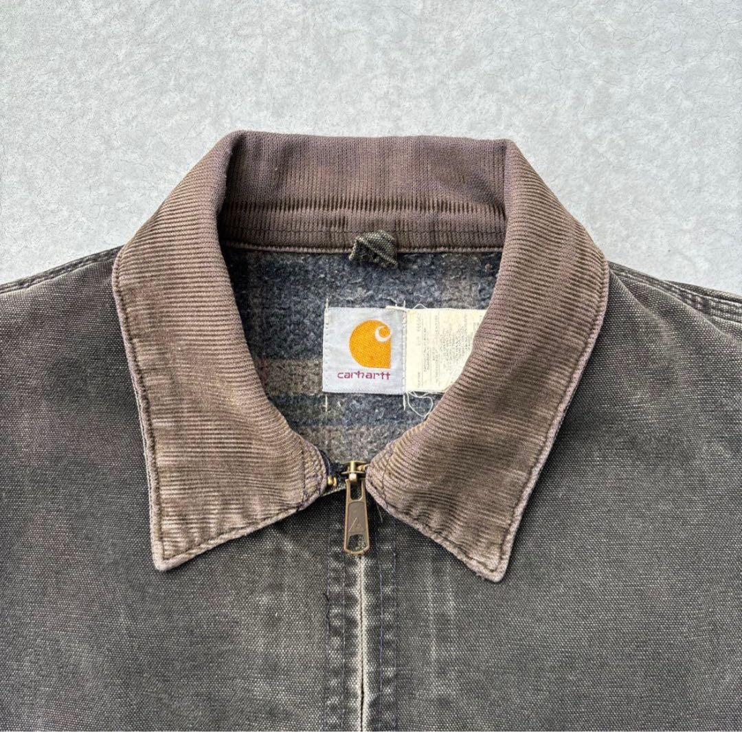 カーハート　デトロイトジャケット　j430 NX ブラックジッパー破損状態