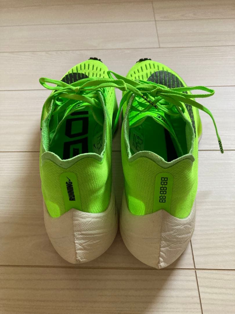 NIKE ヴェイパーフライ　ネクスト%