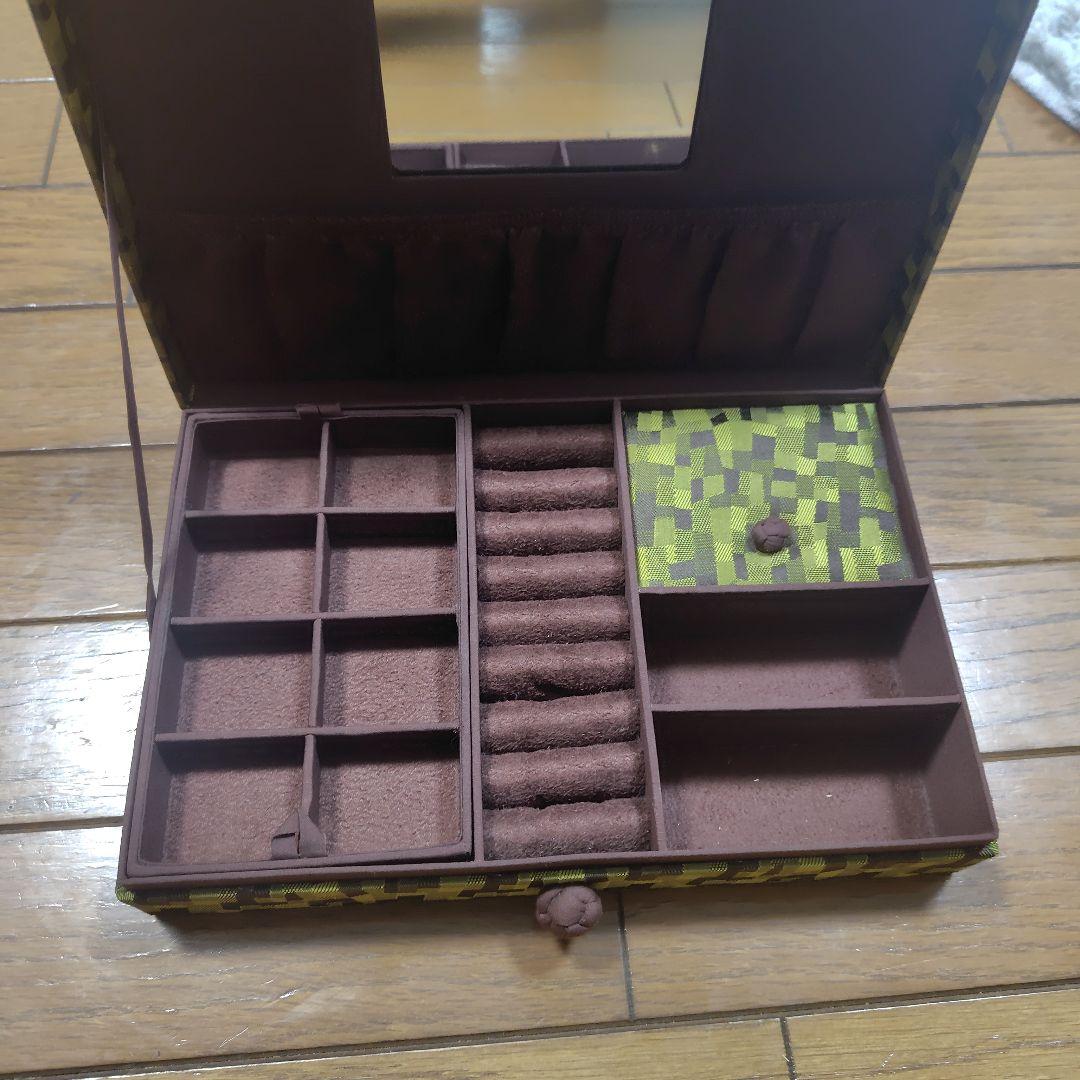 Anita silk ジュエリーボックス