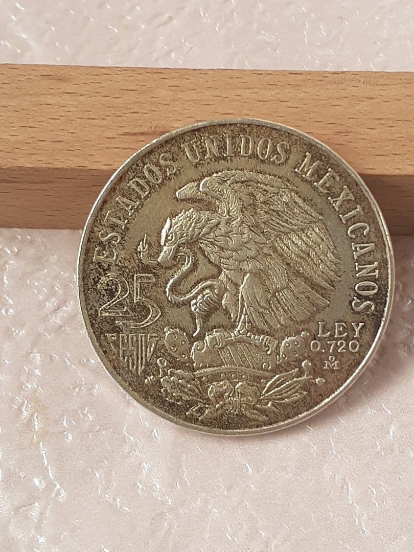 ツ*ク様 【希少】1968年メキシコオリンピック記念 25ペソ