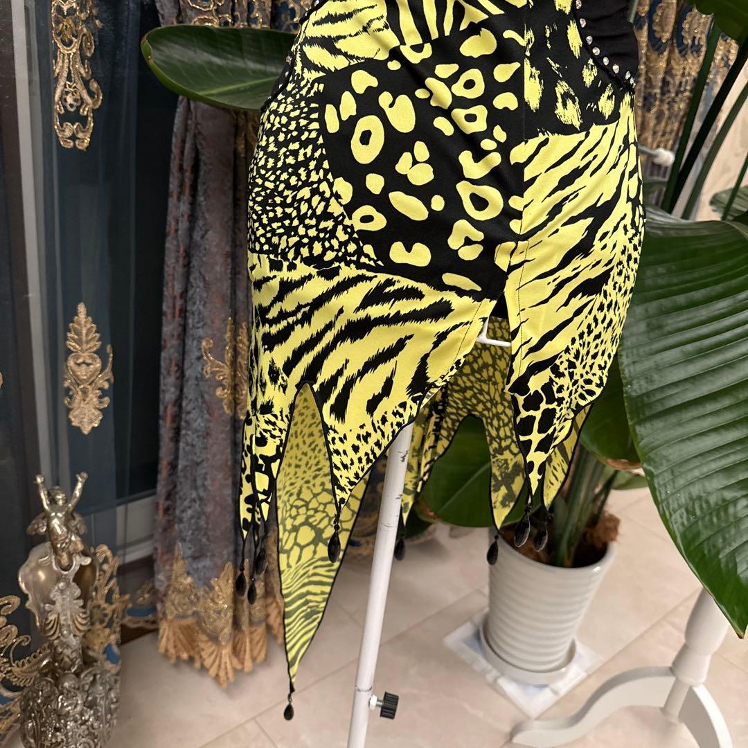 社交ダンス　イエローブラック　ラテンドレス　7号くらい