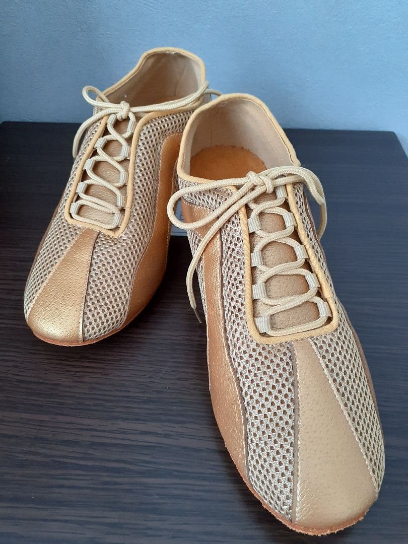 新品社交ダンスシューズ22.5センチ