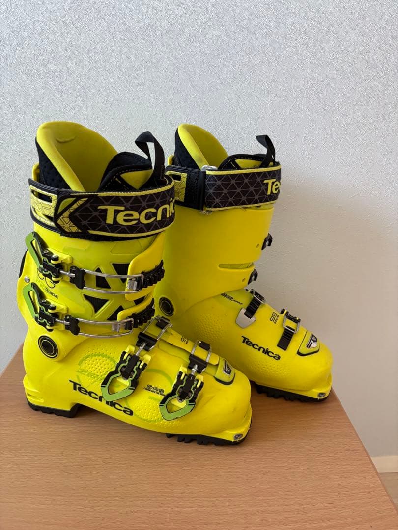 スキー TECNICA ZERO G GUIDE PRO 26.5cm