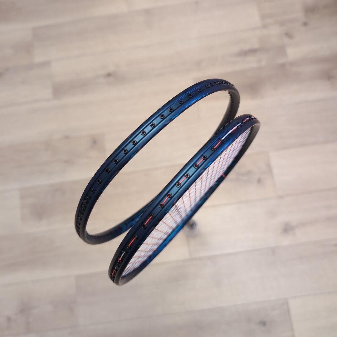 ヨネックスバドミントンラケット　ナノフレア800プロ　4UG6 2本セット　連番