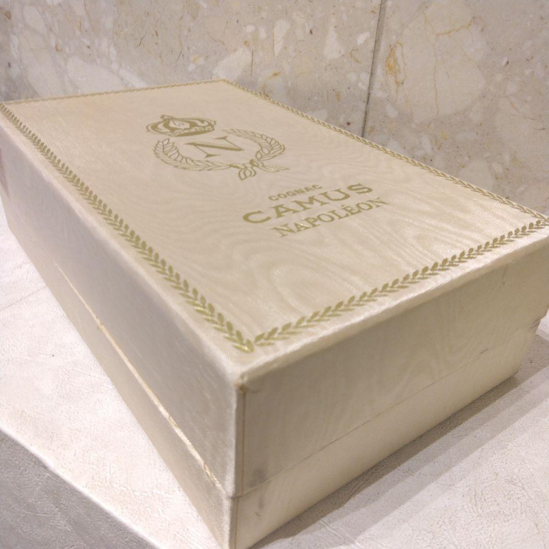 ♦CAMUS カミュ　ナポレオンブック型 コニャック 本型ボトル　未使用