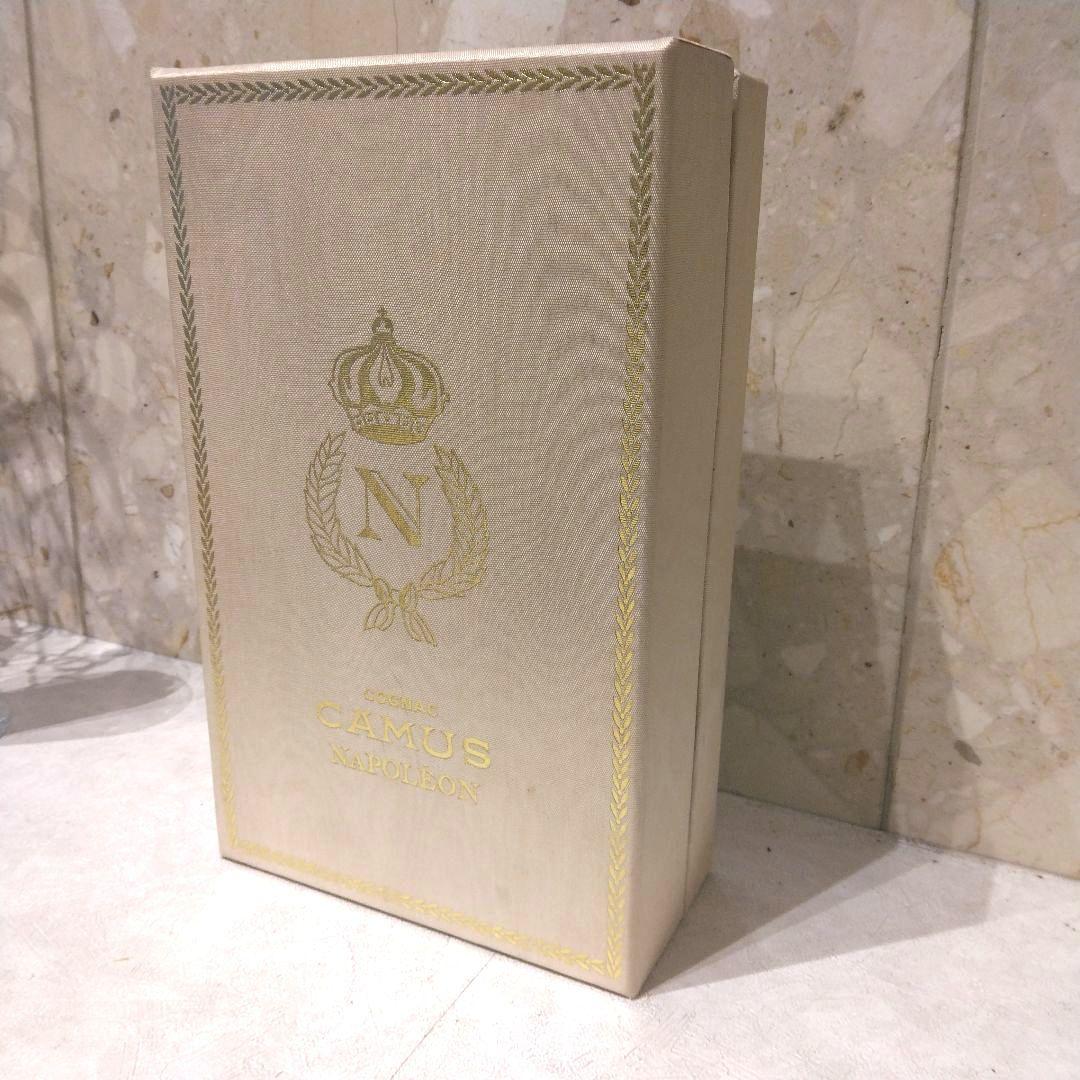♦CAMUS カミュ　ナポレオンブック型 コニャック 本型ボトル　未使用