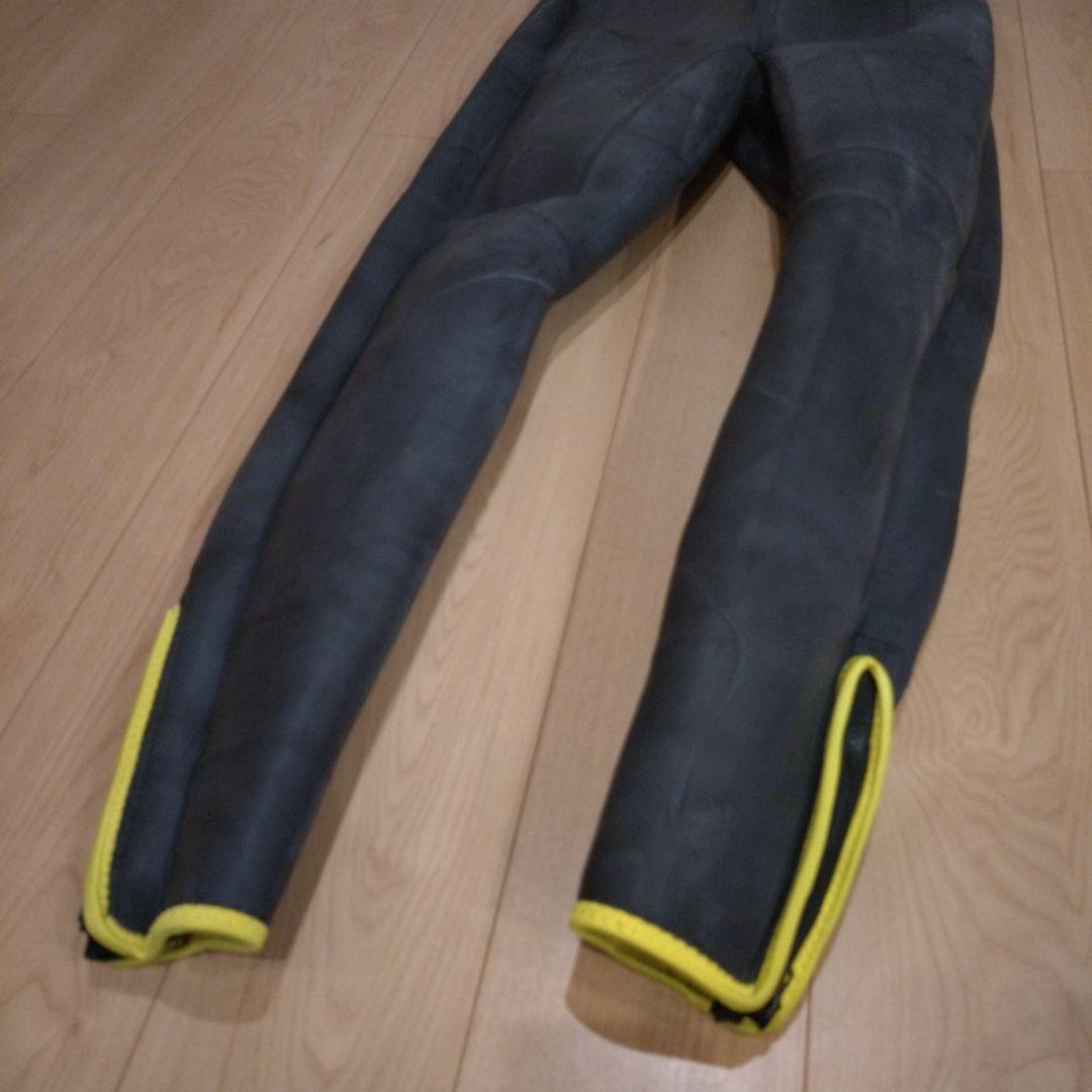 『最終値下げ』ウェットスーツ5mm大きいサイズ上下セット 黒/黄色