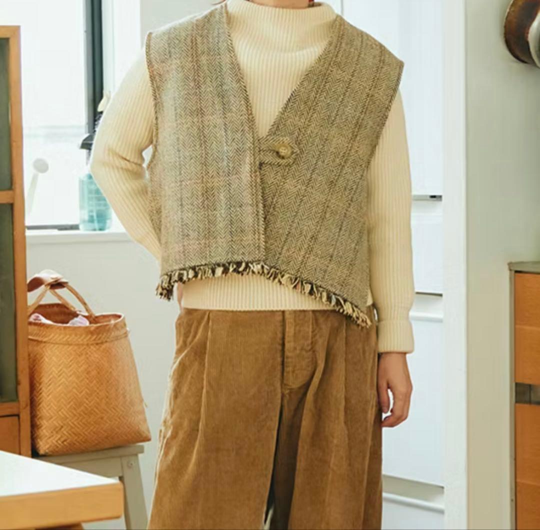 新品❤️北欧暮らしの道具店 ❤️ヘリンボーン柄ウールベスト 薄手　FREE SIZE