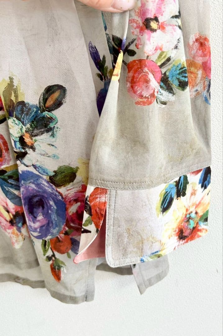 新品タグ付き・Chamois 花柄　チュニック丈ブラウス　大きいサイズ44