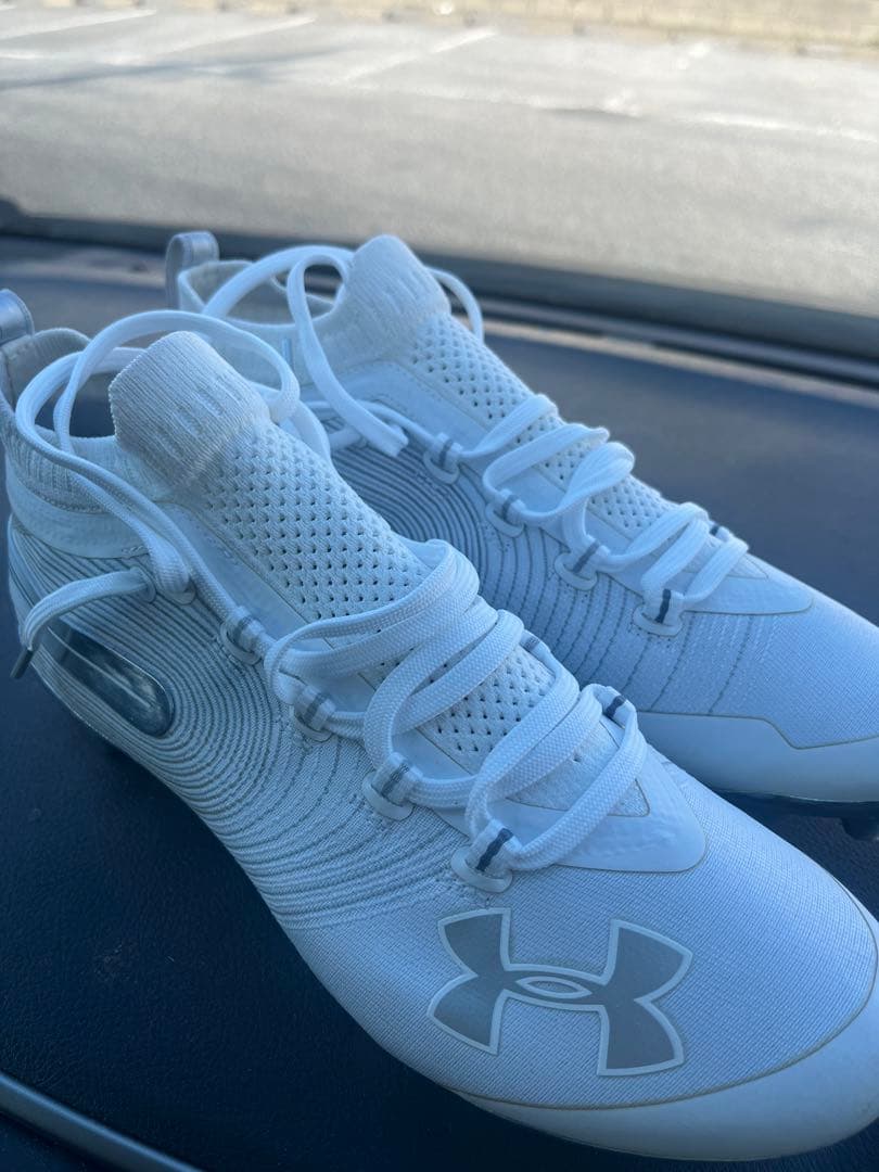 J*Ⅲ様 アンダーアーマー メンズ スパイク UA スポットライト MC ハイト