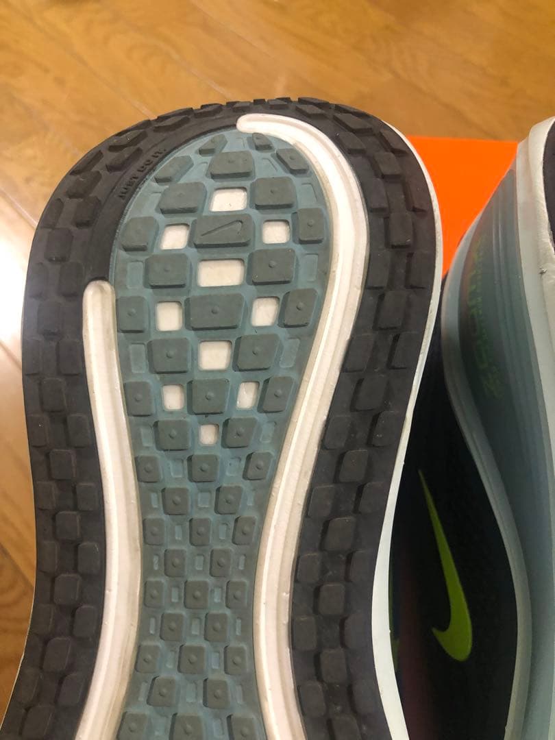 NIKE ナイキ ズーム ボメロ プラス　27.5ｃｍ　メンズ