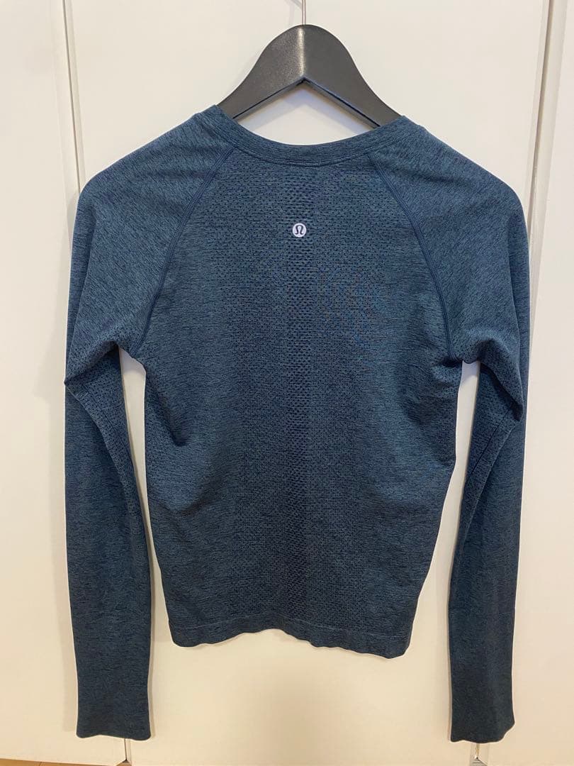 【ルルレモン】Swiftly Tech LS 2.0 Race サイズ6