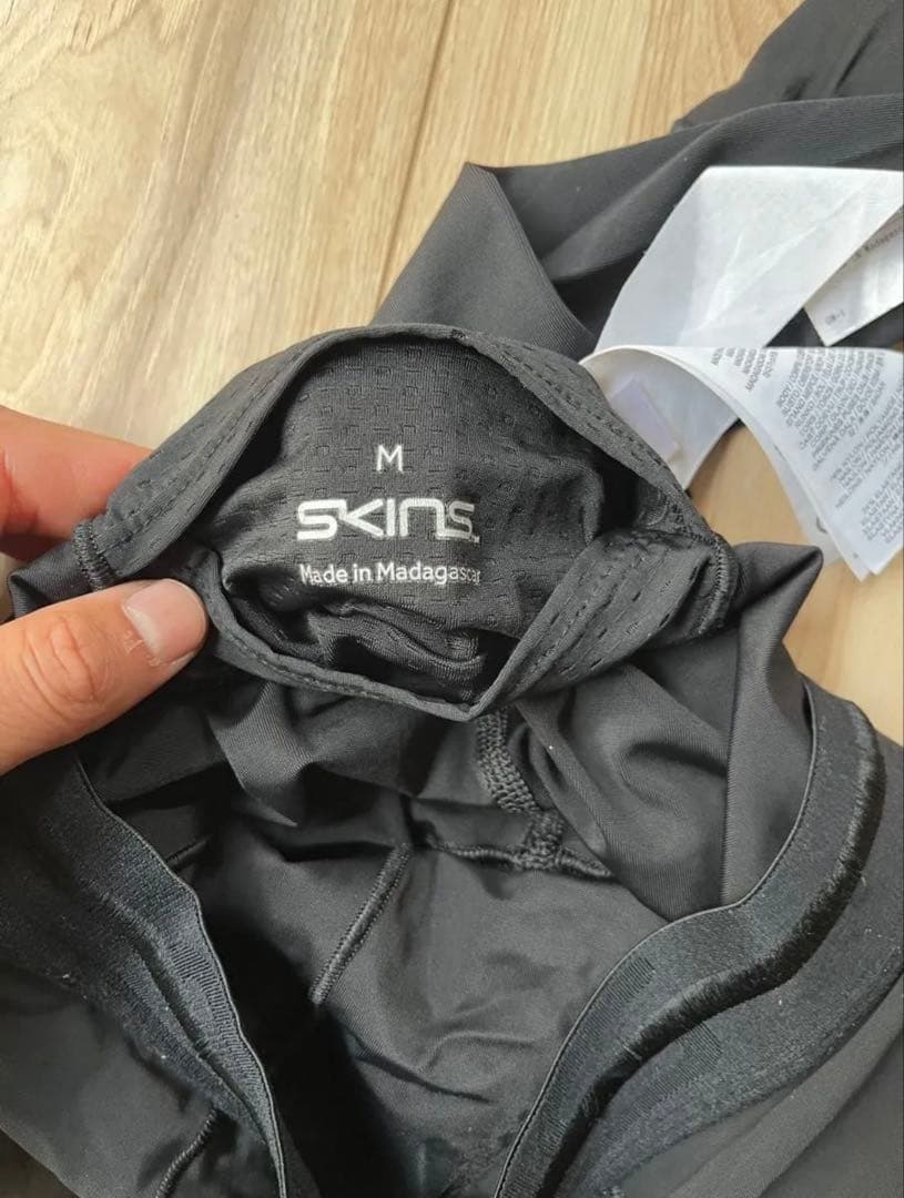 SKINS スキンズ　ロングタイツ　シリーズ5