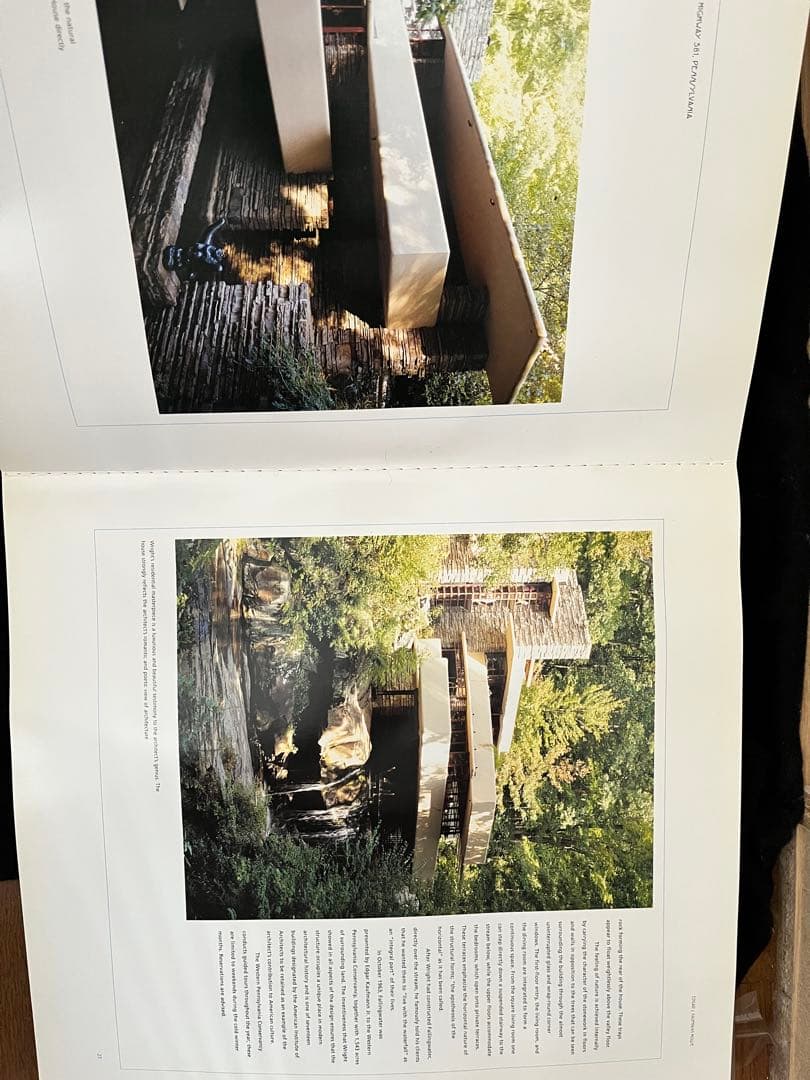 洋書　フランクロイドライト　立体書籍　ポップアップブック　建築作品集