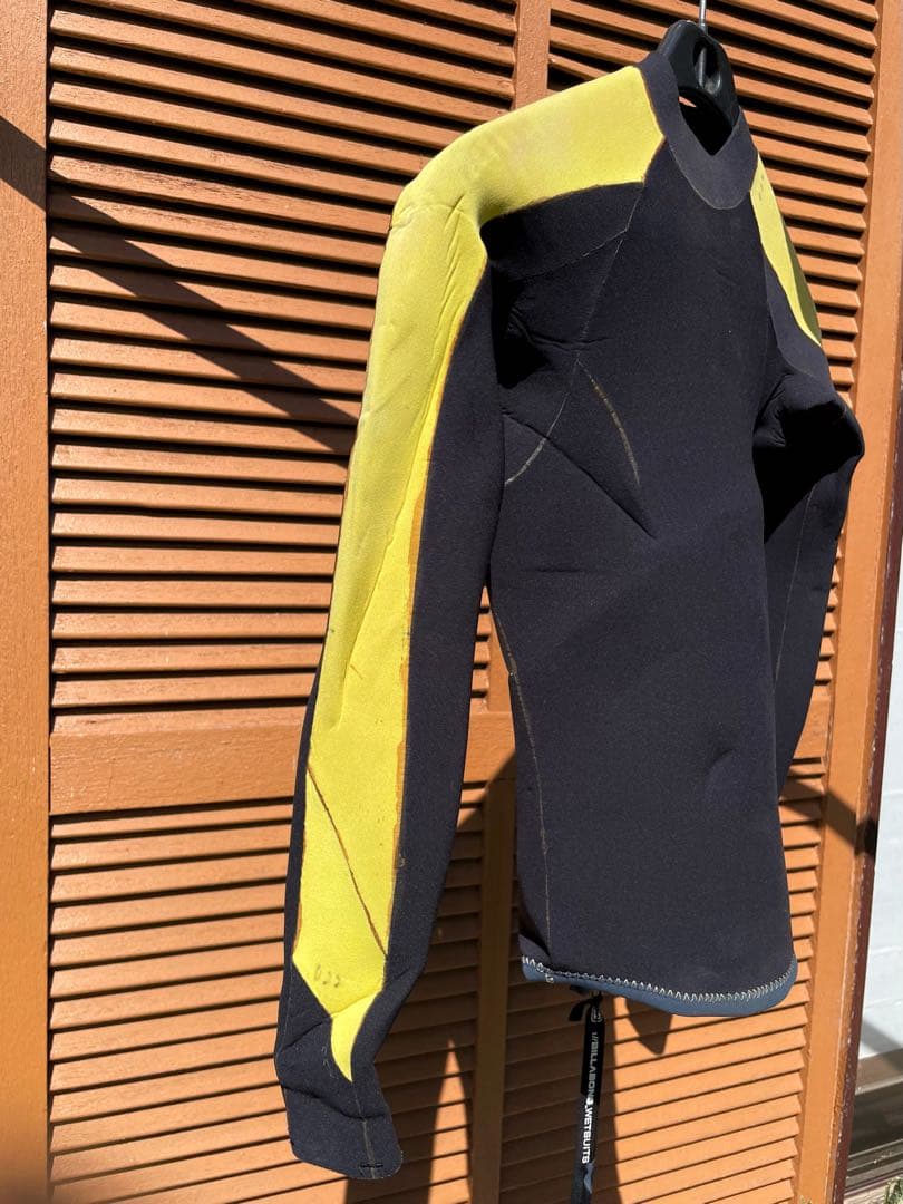 【値下げ】BILLABONG タッパー ジッパー付き レディース ジュニア