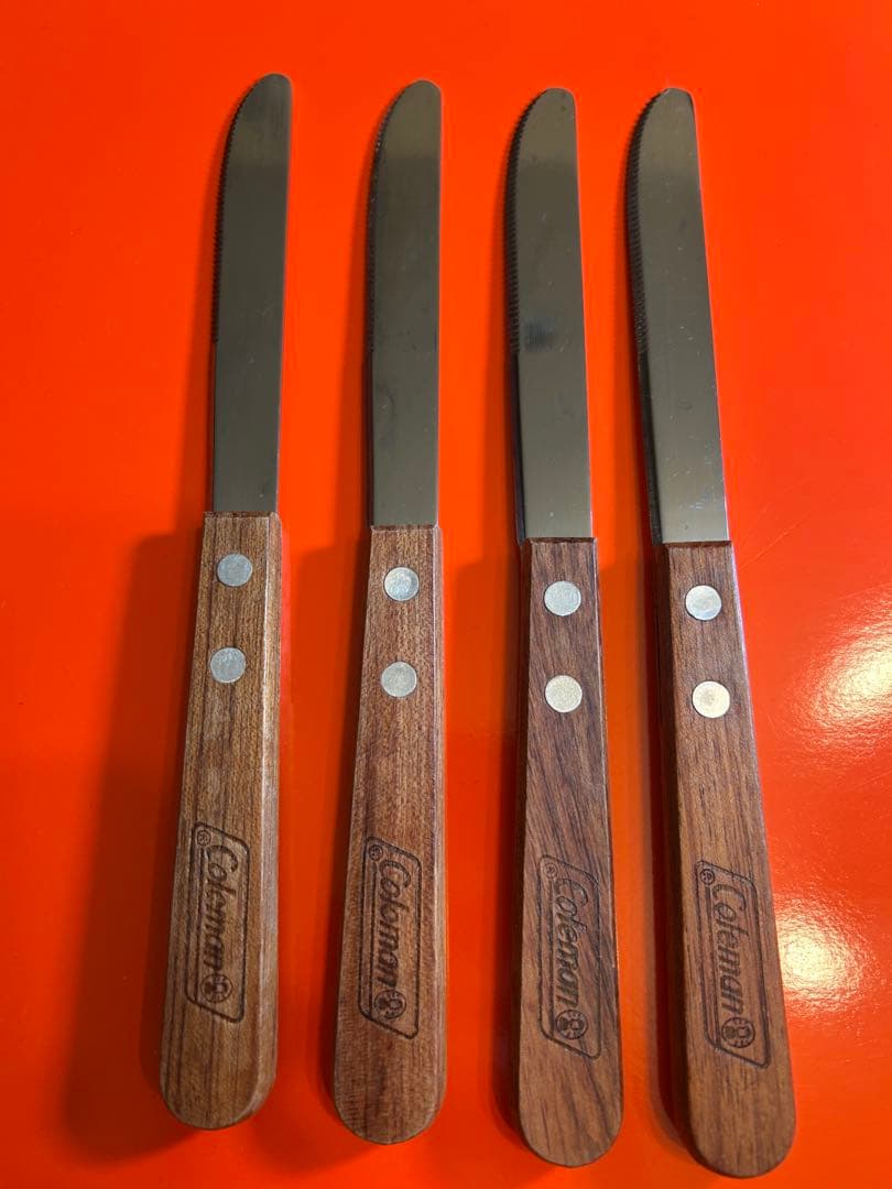 コールマン 食器セット　& カトラリーセット　　４人用　　Coleman