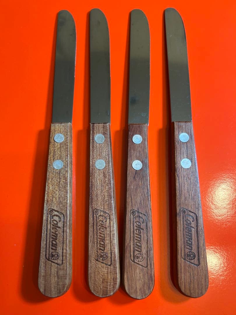 コールマン 食器セット　& カトラリーセット　　４人用　　Coleman