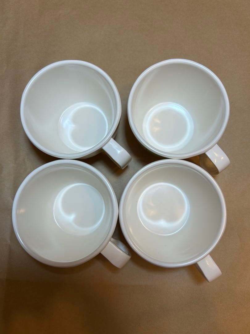 コールマン 食器セット　& カトラリーセット　　４人用　　Coleman