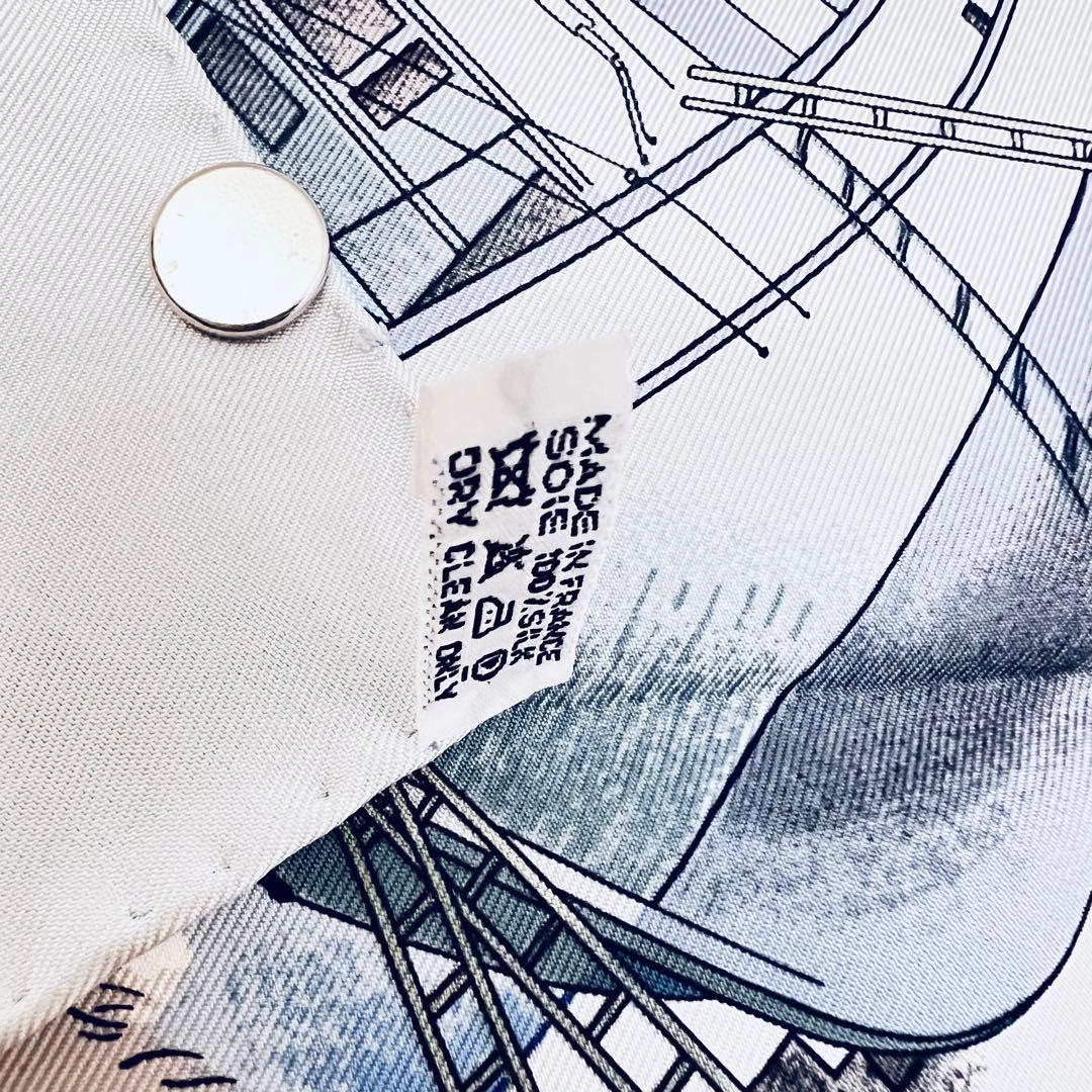 美品✨　エルメス　グリーンランド シルクスカーフ　カレ90 水色