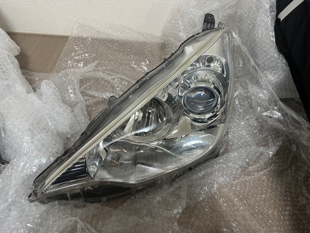 アクア NHP10 ヘッドライトコーティング済み