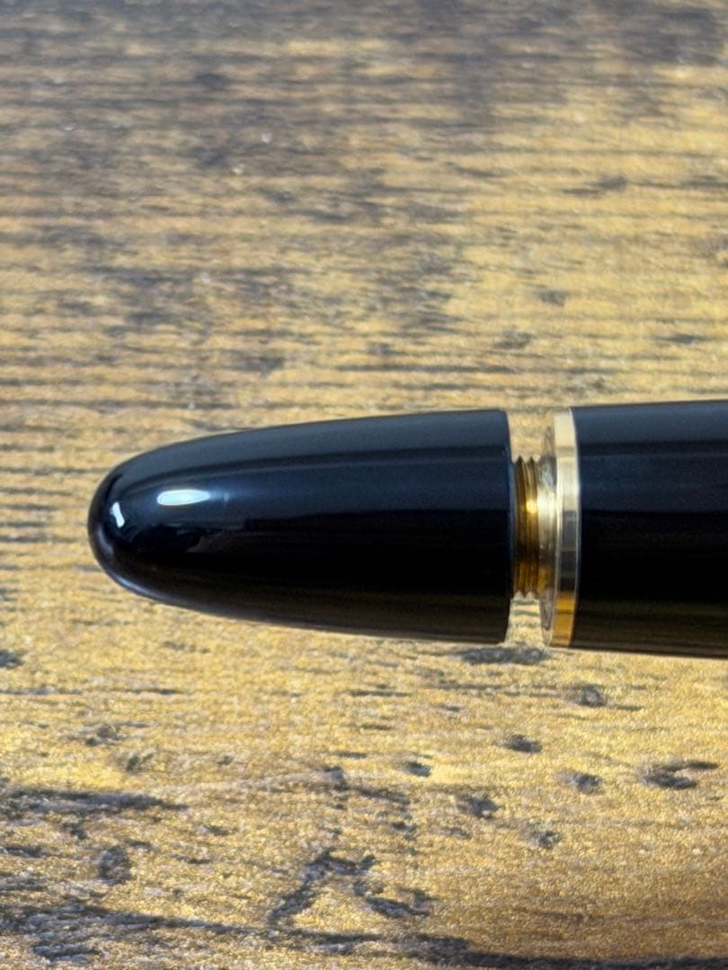 未使用に近い　149　18K ゴールド　三帯　デュマ型ペン芯　万年筆　B